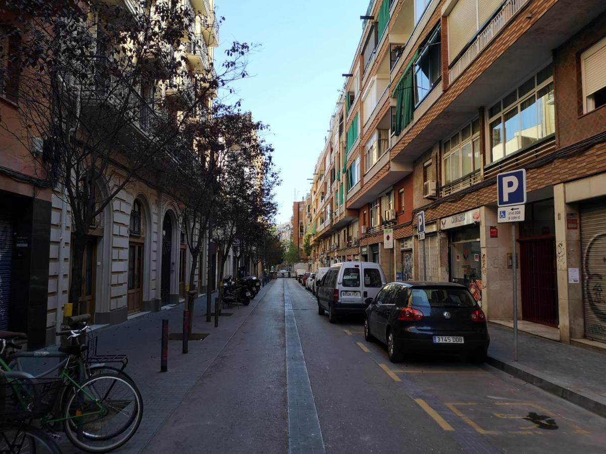 Aparteasy - Atic Sants Barcelona Exterior photo